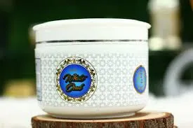 Global Oud Bakhoor Wood Chunks Jar White Oud