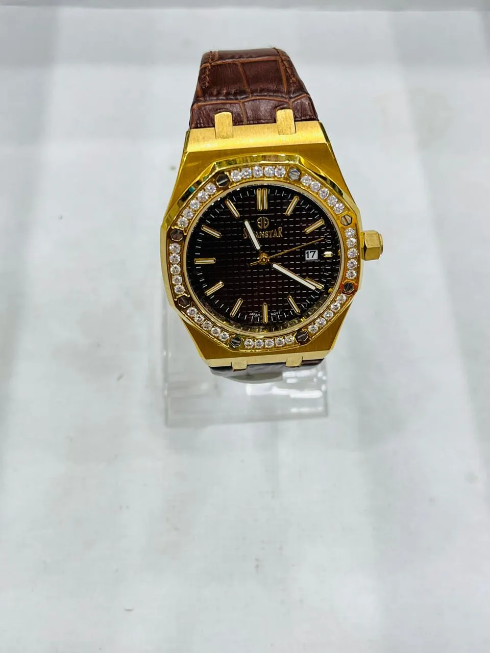 Gents Watch Swanstar S1885G Leather Strip Artificial Diamonds